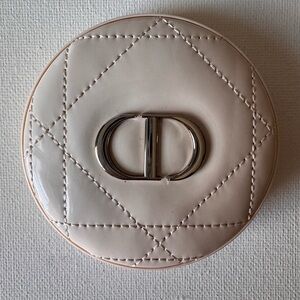 Dior Forever Couture Luminizer Highlighter- 01 Nude Glow (New, No Box)